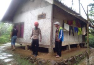 Warga Puspahiang Mengungsi akibat Pergerakan Tanah