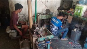 Kerajinan Ikatan Cincin Mencoba Bertahan di Tengah Pandemi