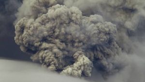 Lima Kecamatan di Lumajang Diguyur Abu Vulkanik