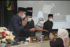 Sah! Provinsi Jabar Lahirkan Perda Pesantren Pertama di Indonesia