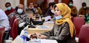 Impor Beras Rugikan Petani