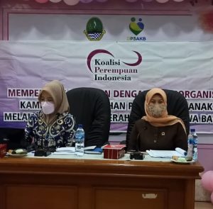 Yuningsih Sosialisasikan Perda Perlindungan Anak