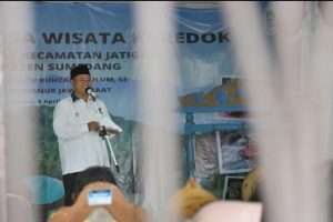 Uu Ruzhanul Resmikan Karedok sebagai Desa Wisata