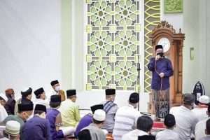 PEMDA KAB. TASIKMALAYA LAKSANAKAN SALAT IDUL FITRI 1442 H DI MASJID AGUNG BAITURRAHMAN