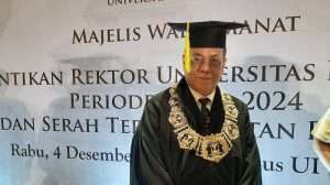 Pelanggaran! Rektor UI Menjabat Komisaris BUMN