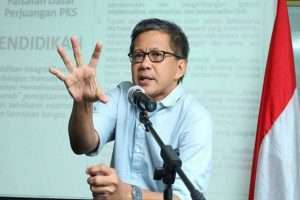 Rocky: Nagita Slavina Korban Kedunguan Pemerintah