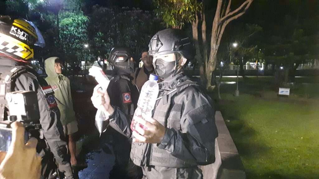 Tim Maung Galunggung Amankan Kios Penjual Tuak & Remaja yang lagi Teler