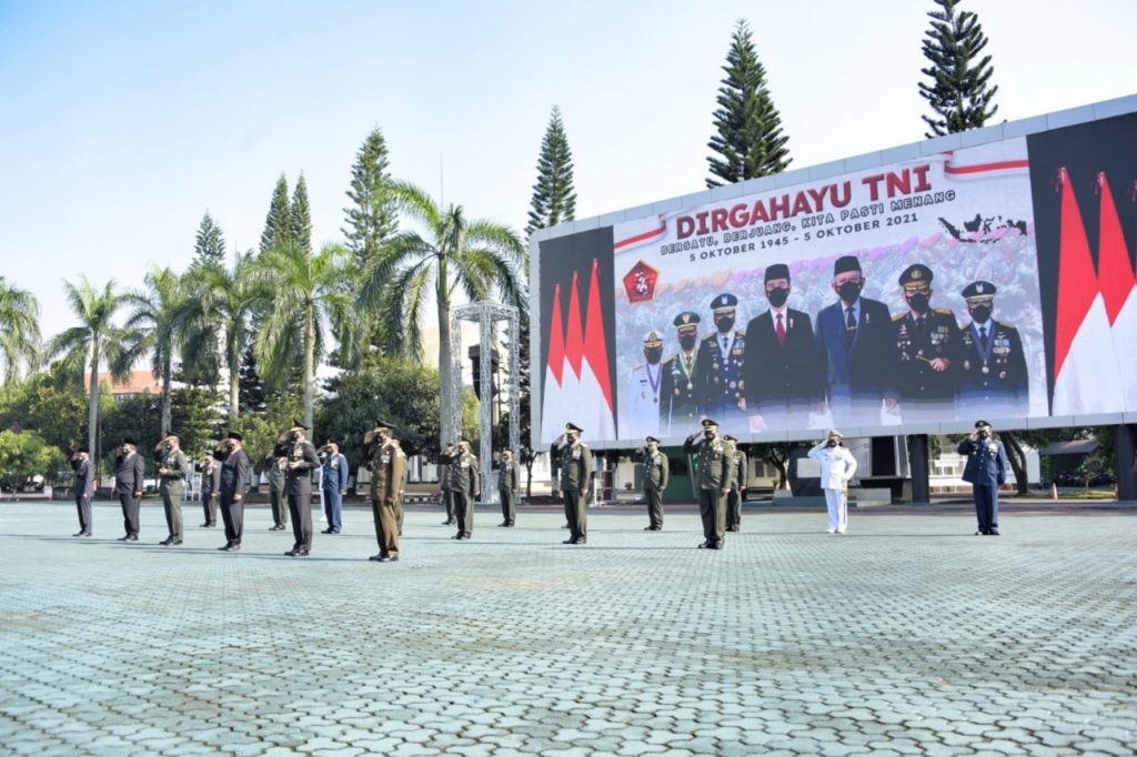 Wagub: TNI harus Lebih Dekat dengan Masyarakat