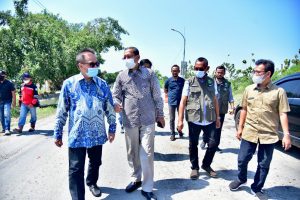 RUAS JALAN KADIPATEN-JATIBARANG KERAP MACET