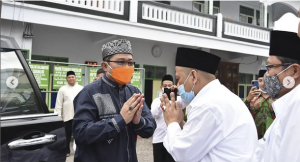 BUPATI TASIKMALAYA SERAHKAN KENDARAAN OPERASIONAL UNTUK DMI