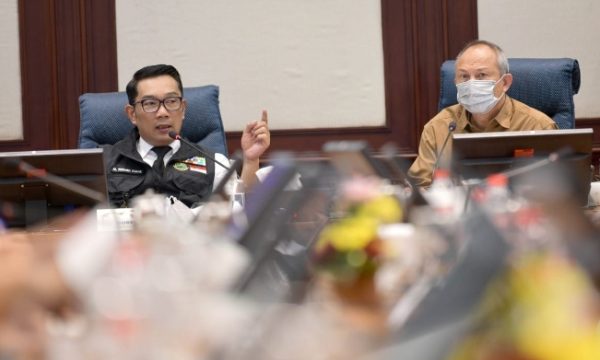 Ridwan Kamil Kembali Berdinas