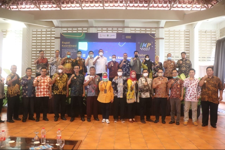 Diskominfo se-Jabar Tandatangani Komitmen Berantas Hoax & Judi Online