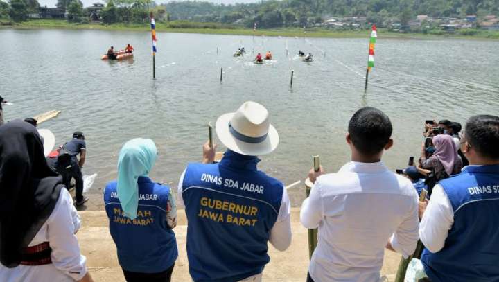 Gubernur Ridwan Kamil Resmikan Wajah Baru Situ Ciburuy