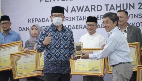 Pemprov Jabar & 11 Kabupaten/ Kota Raih Penghargaan BKN Award 2022