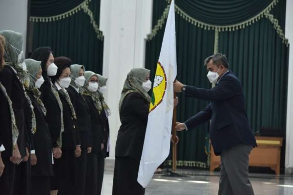 Lina Ruzhan Resmi Ketua Perwosi Jabar