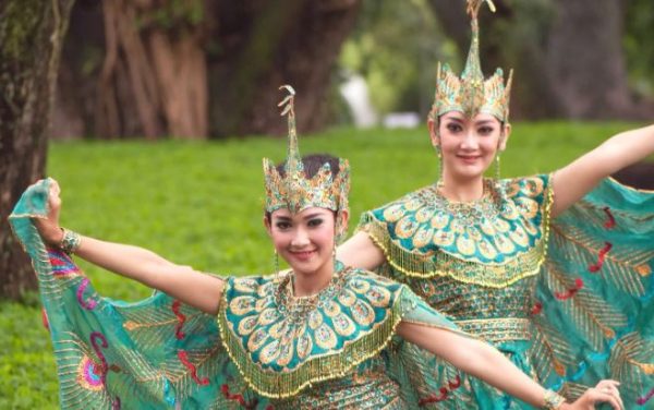 Keunikan Tari Merak yang Berasal dari Jawa Barat