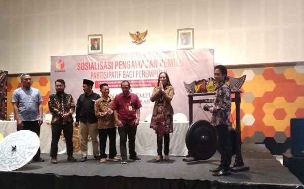 Bawaslu Kota Tasik Sosialisasi Pengawasan Pemilu Partisipatif Perempuan