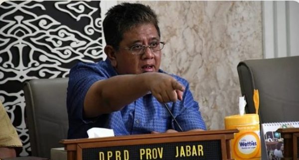 Banmus DPRD Jabar Puji Banmus DPRD Jateng
