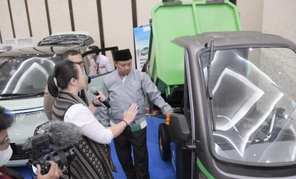 Wagub Jabar Jamin Investasi di Jabar Mudah dan Aman