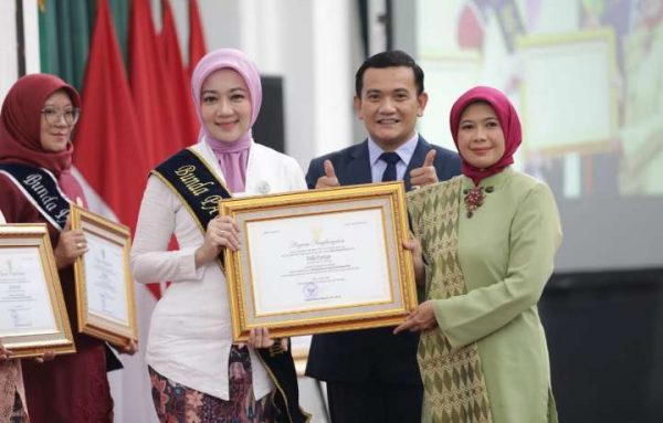 Atalia Raih Penghargaan Wiyata Dharma Madya dari Kemendikbudristek