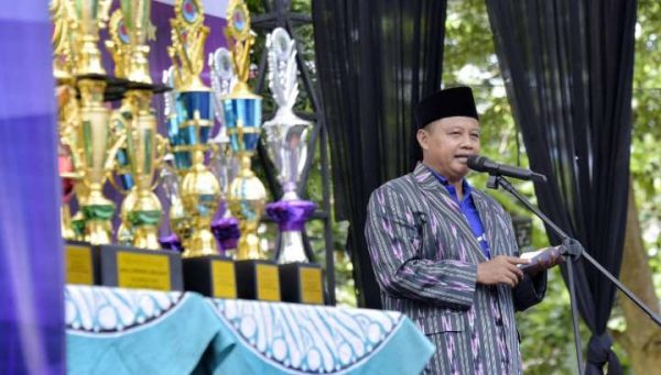 Uu Ruzhanul Ajak Pemuda Eratkan Persatuan