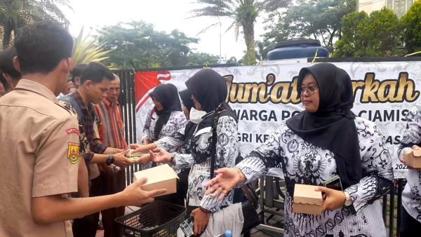 Peringati Hari Guru Nasional, PGRI Kabupaten Ciamis Gelar Jumat Berkah