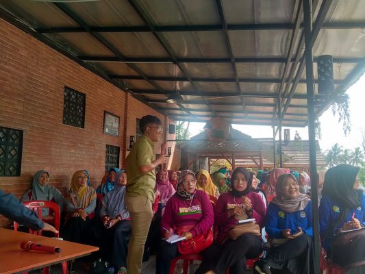 DPD PKS Ciamis Tanamkan Mindset Wirausaha Para KWT