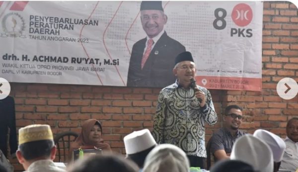Achmad Ru’yat Sosialisasikn Perda tentang Perlindungan Pekerja Migran