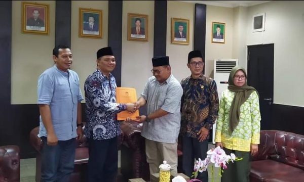 Ketua DPRD Tasik Terima Berkas Calon PAW Golkar