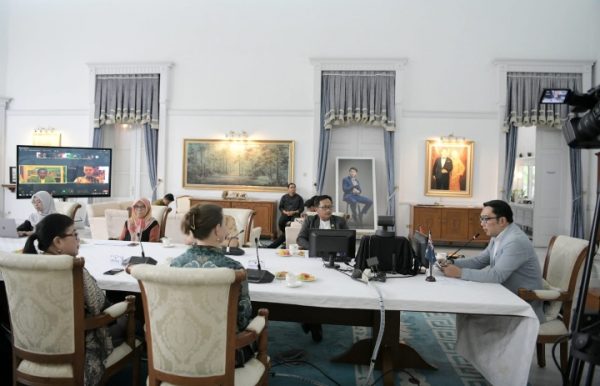 Jabar – Monash University Teken MoU Revitalisasi Sungai Citarum