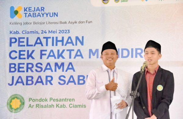 Santri Ciamis Dibekali Wawasan Cek Fakta Mandiri, Apa itu?