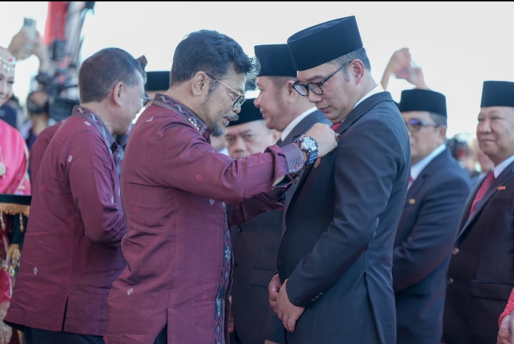 Ridwan Kamil Raih Penghargaan Satyalencana Wira Karya