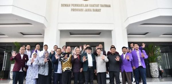 Komisi V Serap Apirasi Sejumlah Organisasi Profesi Kesehatan terkait RUU Omnibus Law