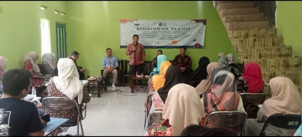 Ali Rasyid Beri Sambutan dalam Bimtek Kube yang Digelar Dinsos Jabar