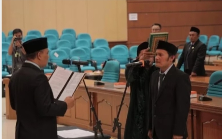 Uus Syamsul Bahri Gantikan Candra di Parlemen Kabupaten Tasikmalaya