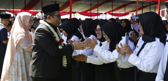 Bupati Tasikmalaya H. Ade Sugianto Lantik 2.466 PPPK Formasi 2023