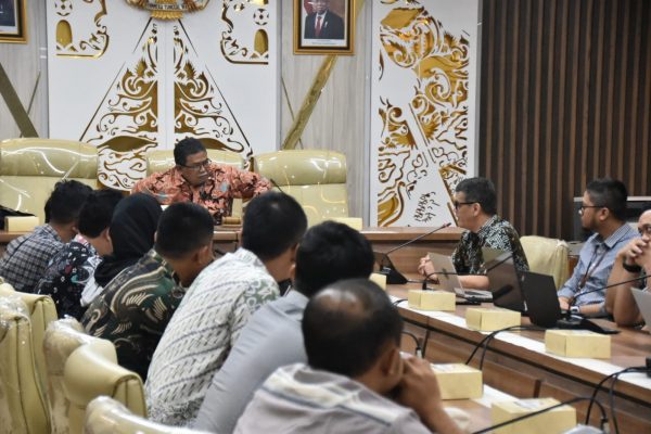 Komisi I DPRD Jabar Tanggapi Keluhan Guru Honorer Terkait Kuota PPPK