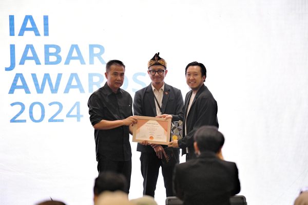 Bey Machmudin Dorong Arsitek Jawa Barat untuk Ciptakan Desain Ramah Lingkungan