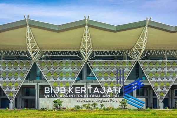 Dishub Jabar Bagikan 3000 Tiket Shuttle Travel Gratis BIJB