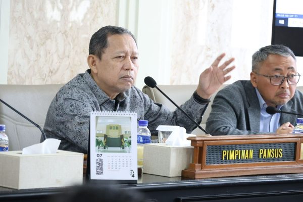 Pansus I Mulai Bahas Pasar Per Pasal Peraturan DPRD Provinsi Jawa Barat tentang Tata Tertib DPRD