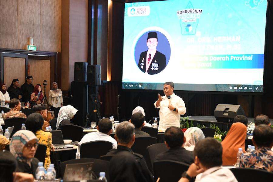 Jabar Komitmen Terdepan dalam Akselerasi Visi Indonesia Emas Melalui Pendidikan