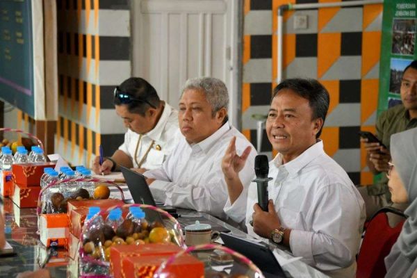 Sekda Herman Tekankan Pentingnya Peningkatan Indeks Kualitas Air di Program Citarum Harum