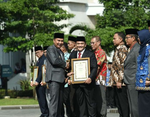 Bey Ajak Masyarakat Budayakan Hidup Sehat di Momen ari Kesehatan Nasional