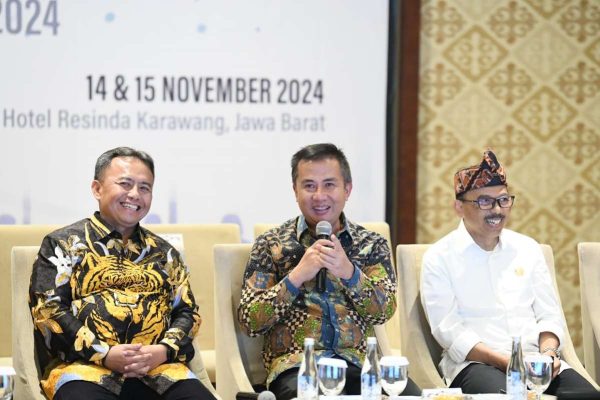 Bey Ingatkan Kepala Daerah di Jabar Terus Tekan Stunting dan Kemiskinan