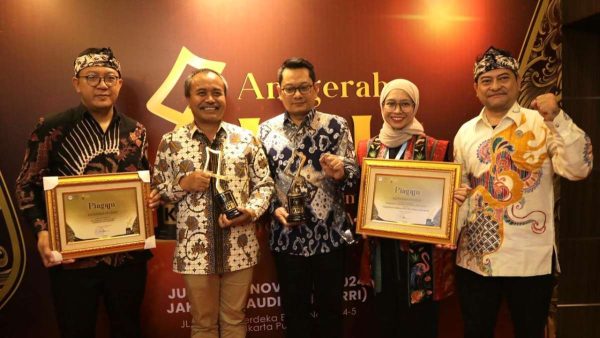 Jabar Terpilih Sebagai Provinsi Peduli Penyiaran di Anugrah KPI 2024